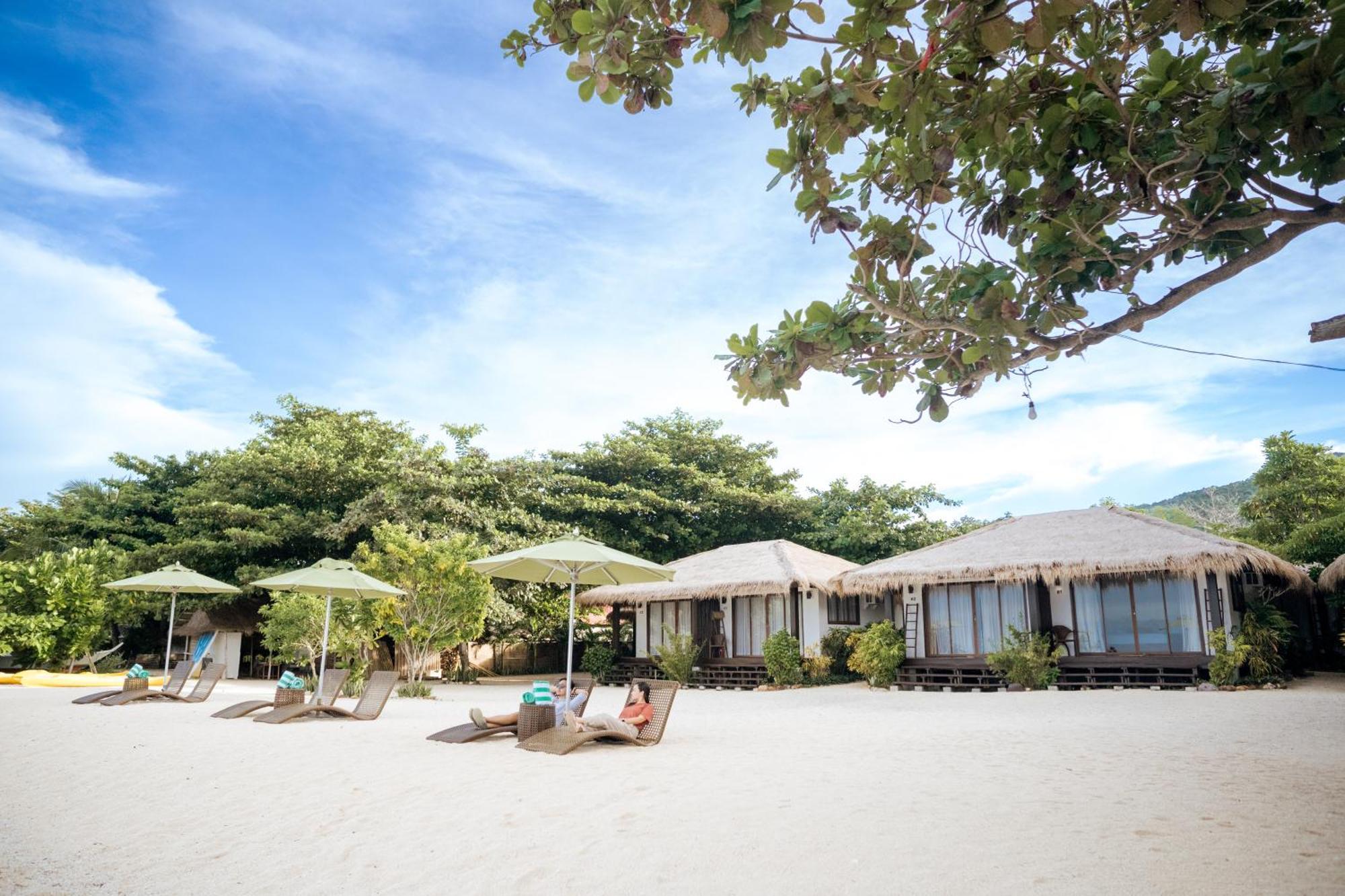 Balay Kogon Hotel Carles Bagian luar foto
