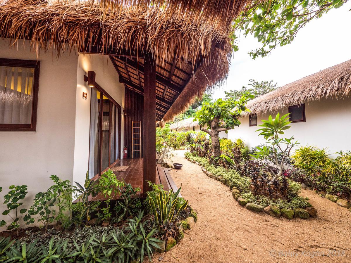 Balay Kogon Hotel Carles Bagian luar foto